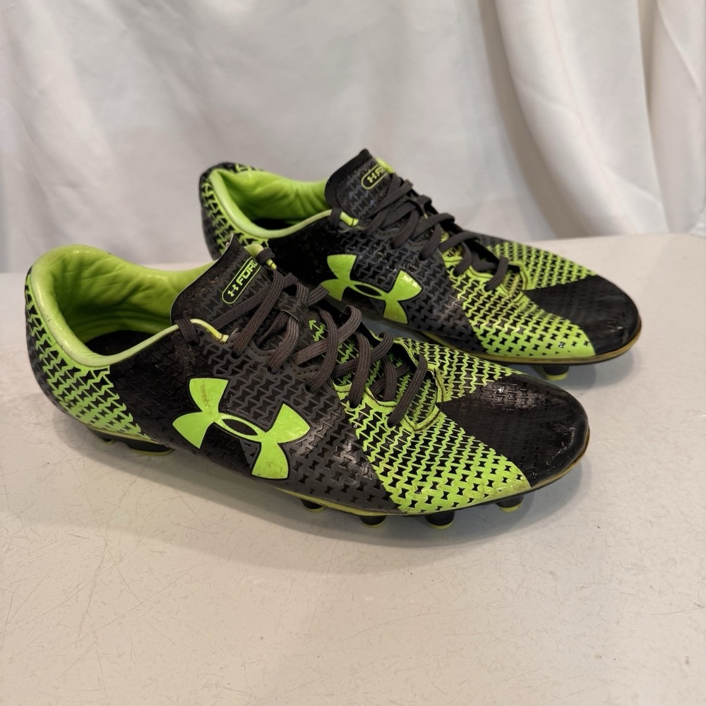 Under Armour  Soccer Cleats Athletic Shoes Black &‎ Green Logo Mens 10